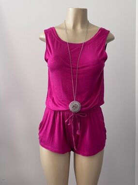 Stem Fuchsia Sleeveless Romper w/ Pockets